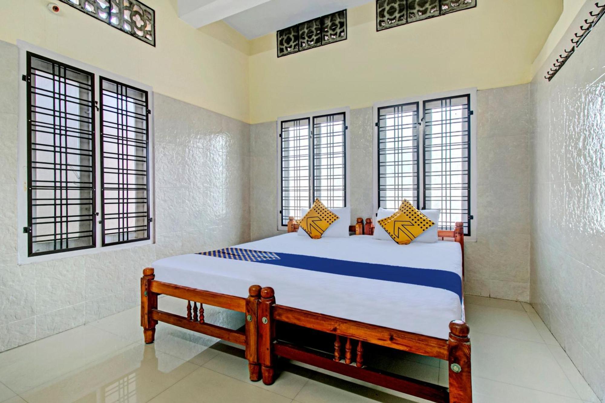 Spot On J P Tourist Home Kollam Luaran gambar