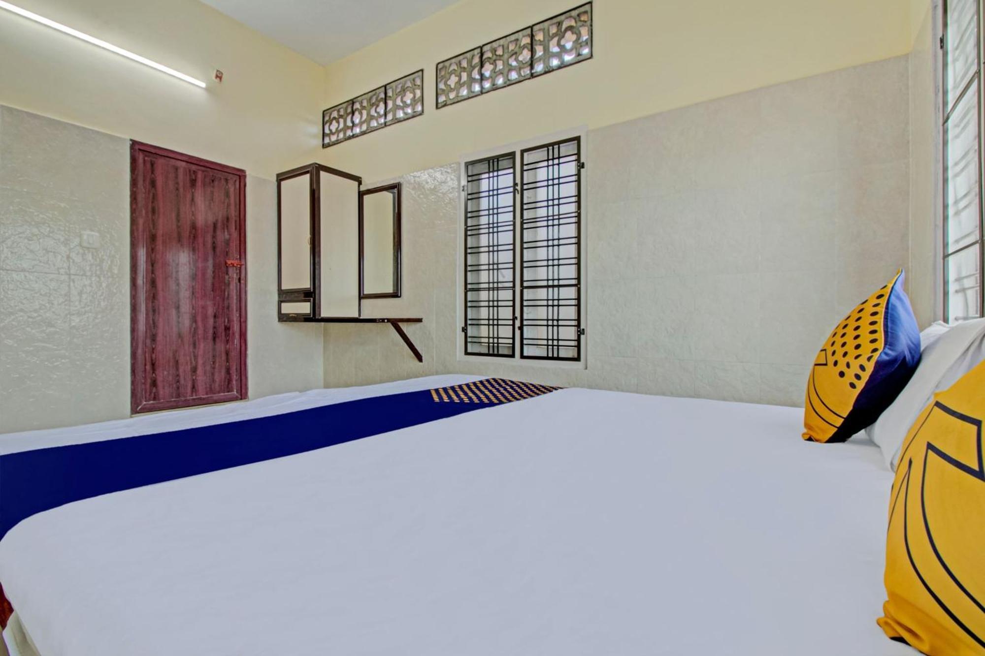 Spot On J P Tourist Home Kollam Luaran gambar